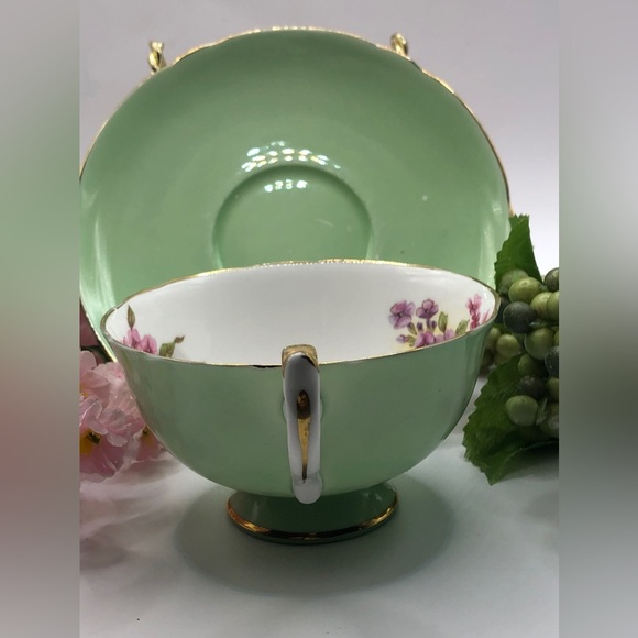 1945-1966 Shelley 0452/55 Fine Bone China Teacup & Saucer, Widemouth, Pale Green - Picture 4 of 10